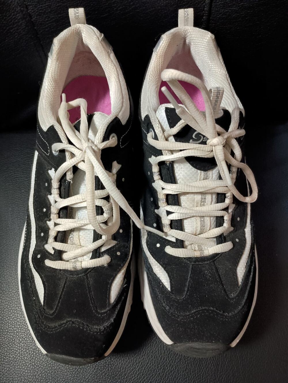 S Sport Skechers Women 9.5 Black White Memory Foam Sneakers Chunky Dad Shoes